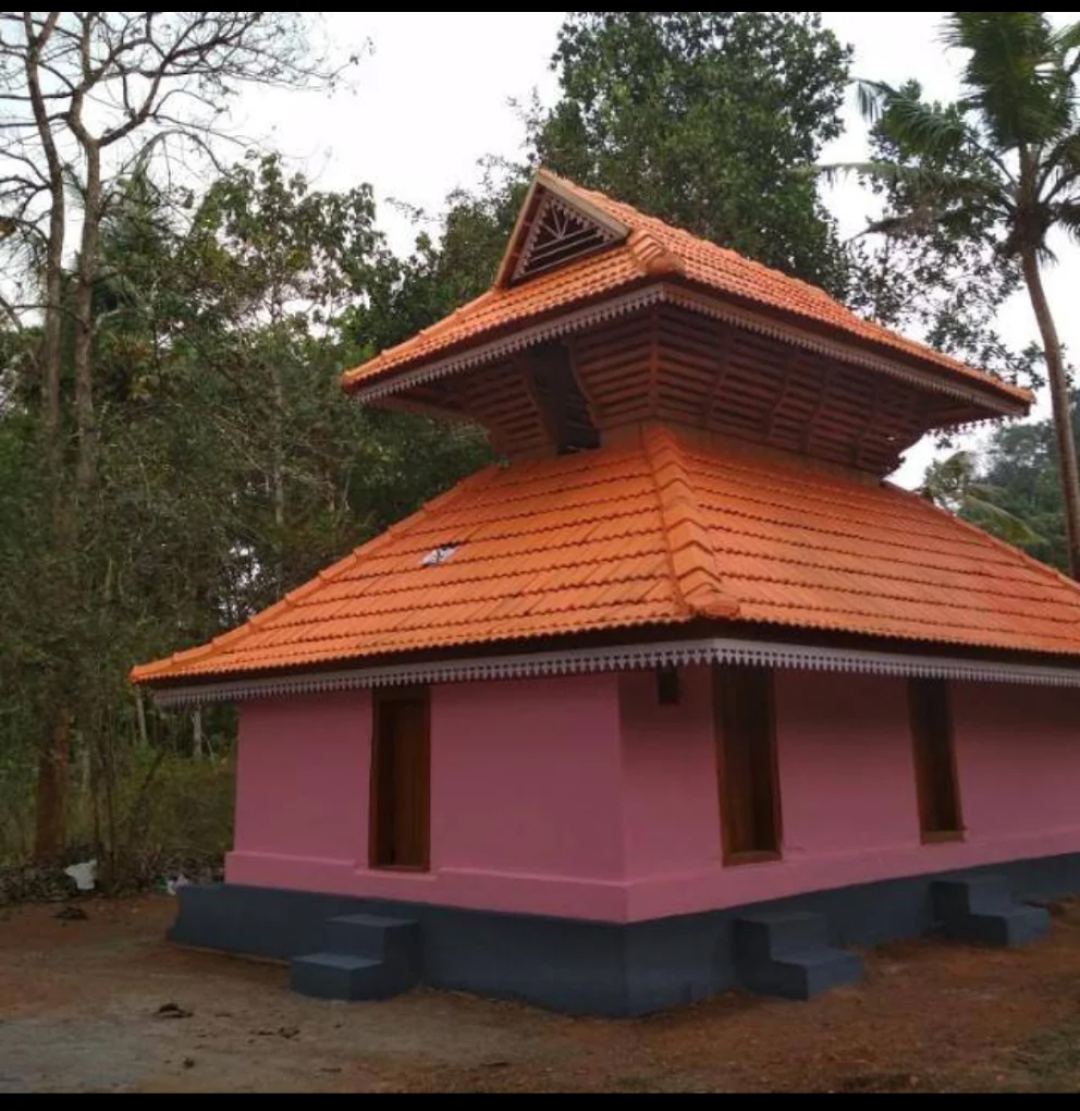 Thengumpallil Kottaram Ambalam Vaka Sarppakkavu