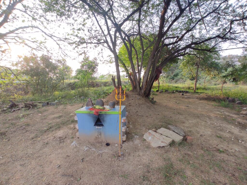 Ulagalapadi Aiyanar Temple