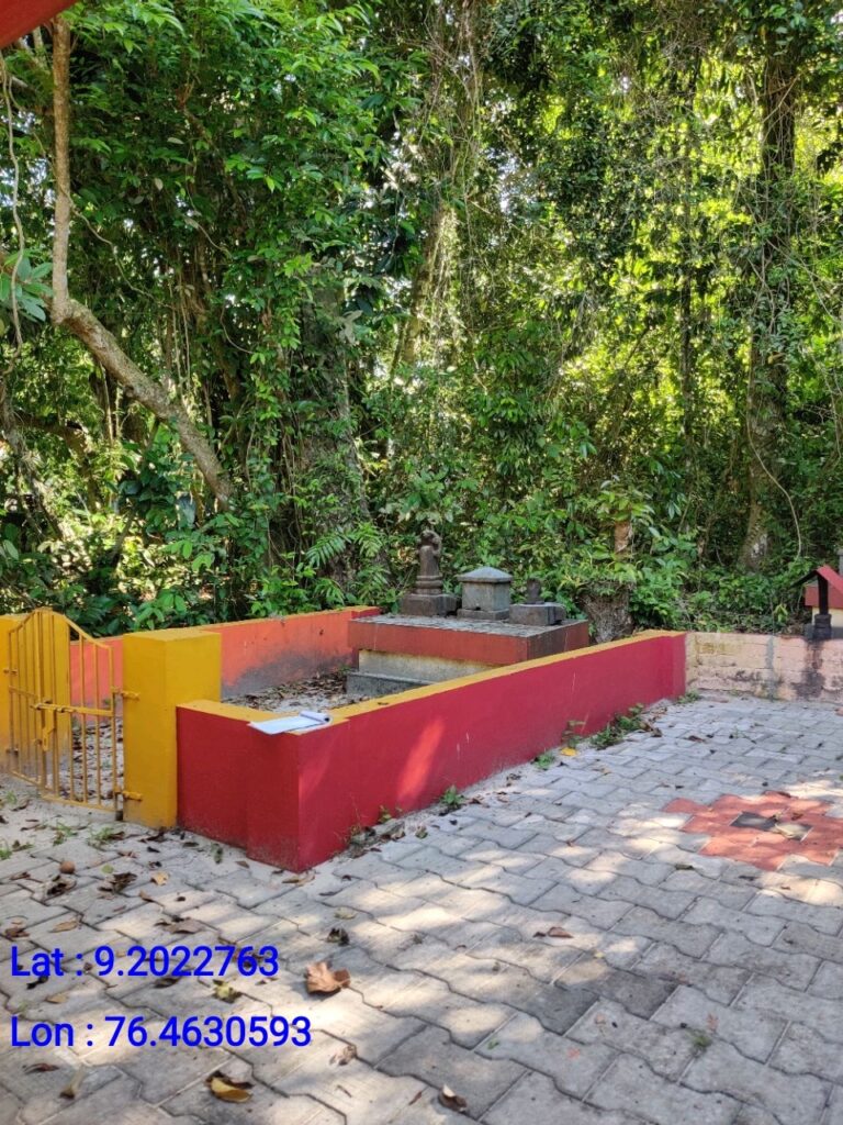 Thevalapurath Kudumbakavu