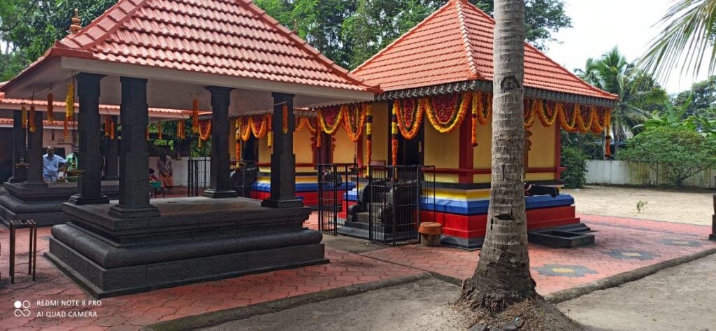 Valiyaparambu Devi Temple Kavu